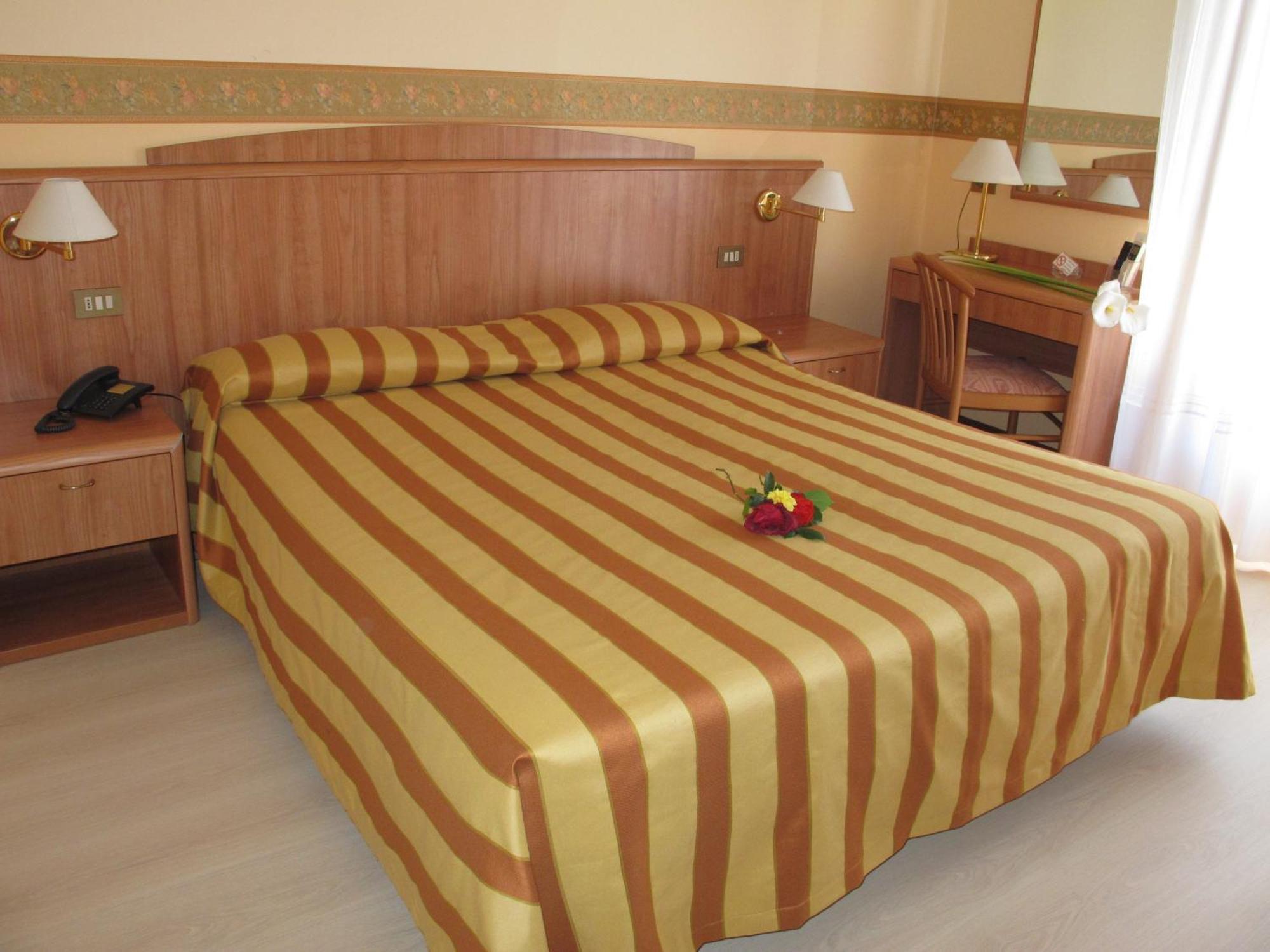 Smeraldo Hotel 3*